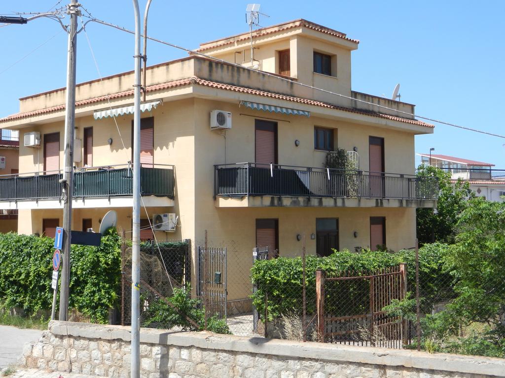 Leonardo Apartamento Capaci Exterior foto